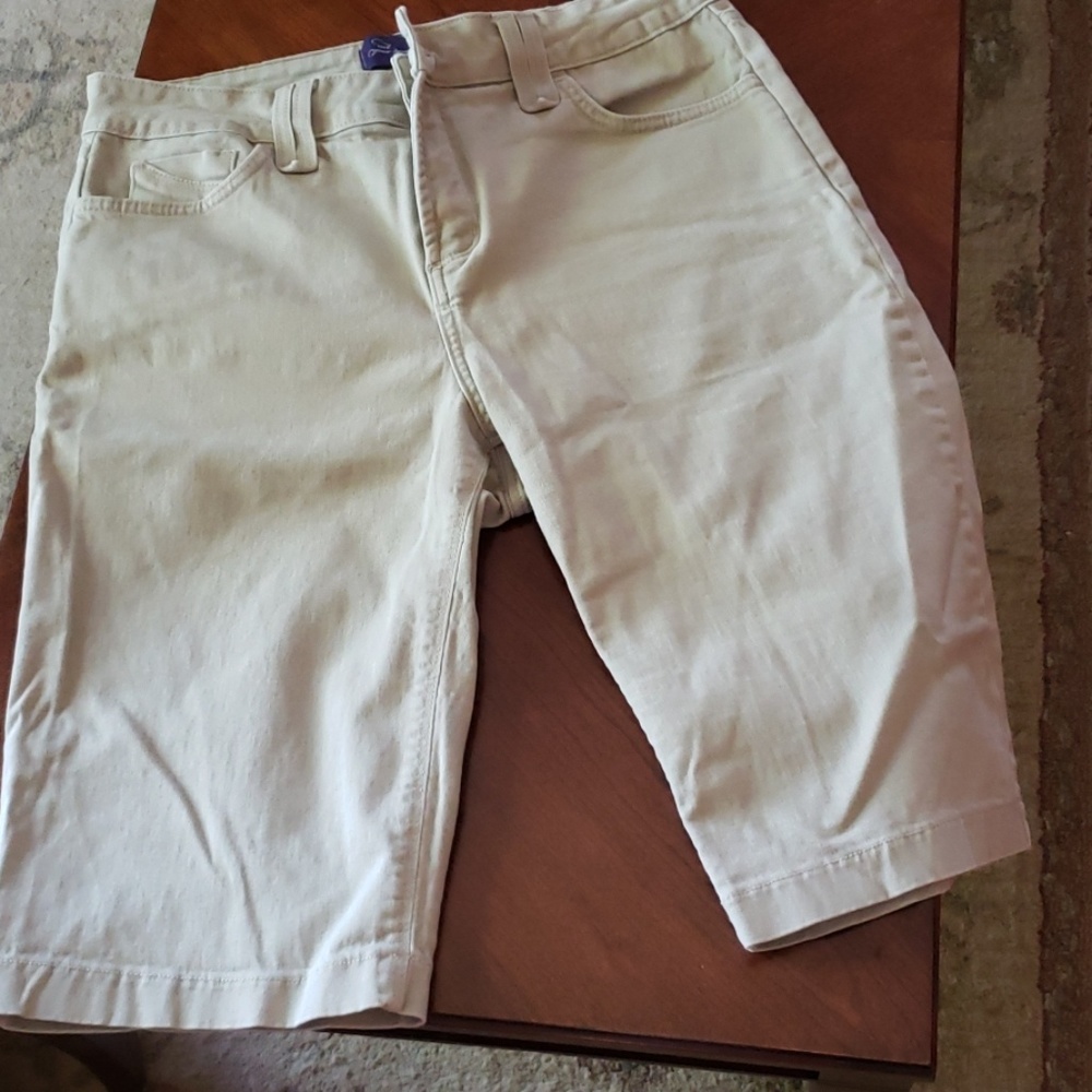 Khacki shorts